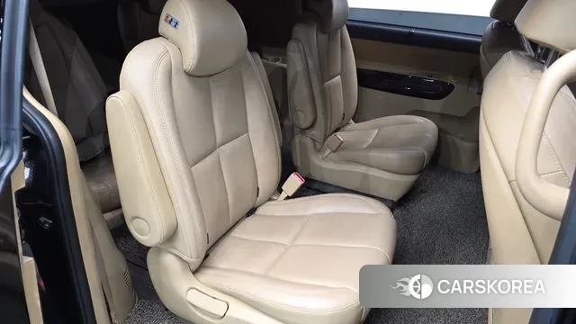 Kia The New Carnival 2018 Черный из Кореи, фото 2