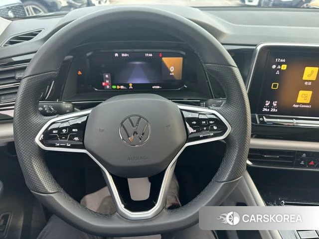 Volkswagen Tourang 2025 Черный из Китая, фото 2