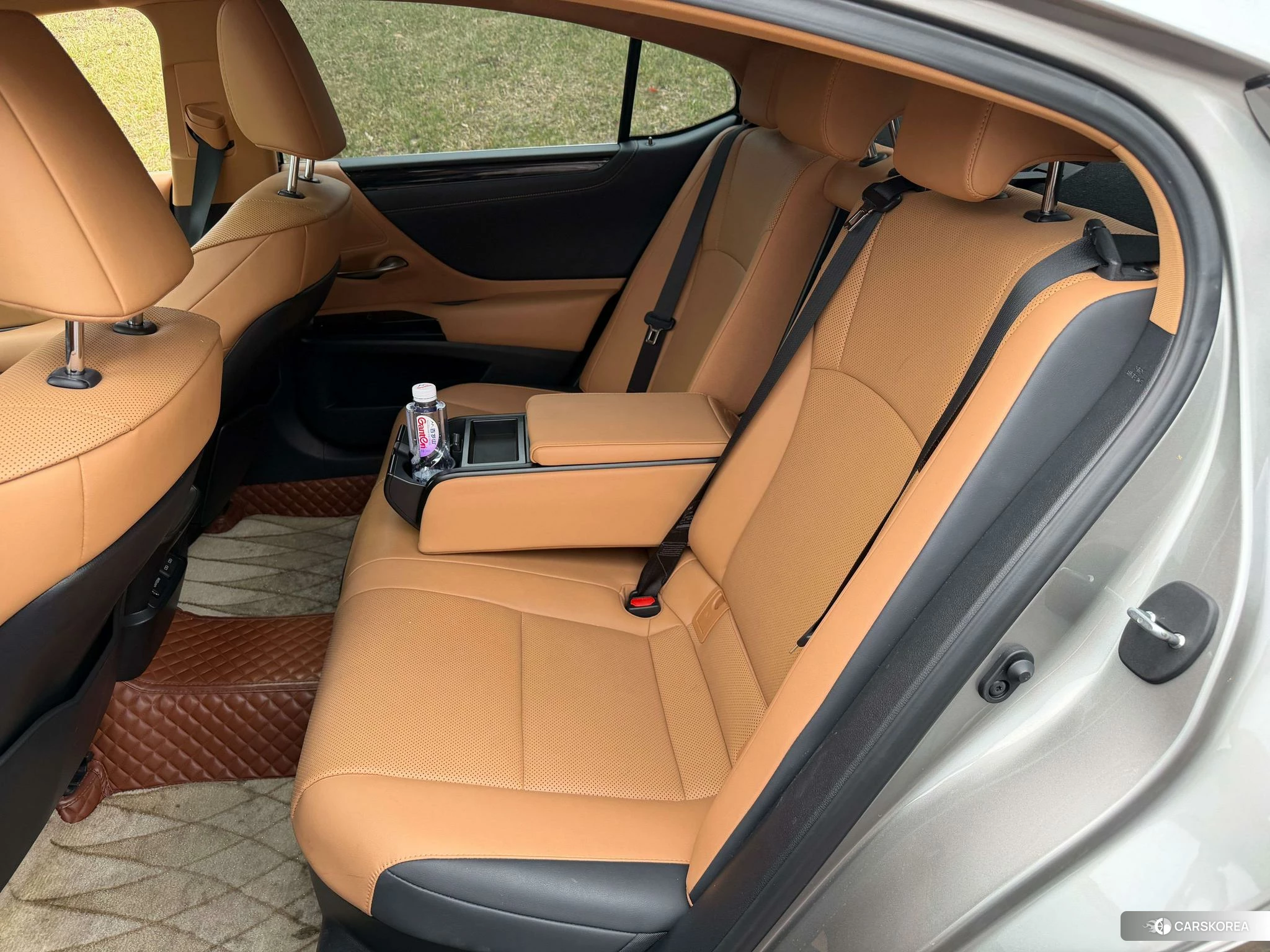 Lexus ES 2021 Серебристо-серый из Китая, фото 2