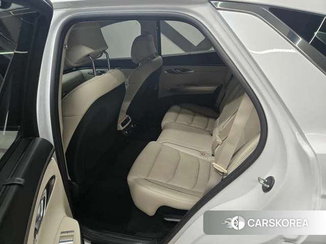 Genesis GV70 2021 Белый из Кореи, фото 2