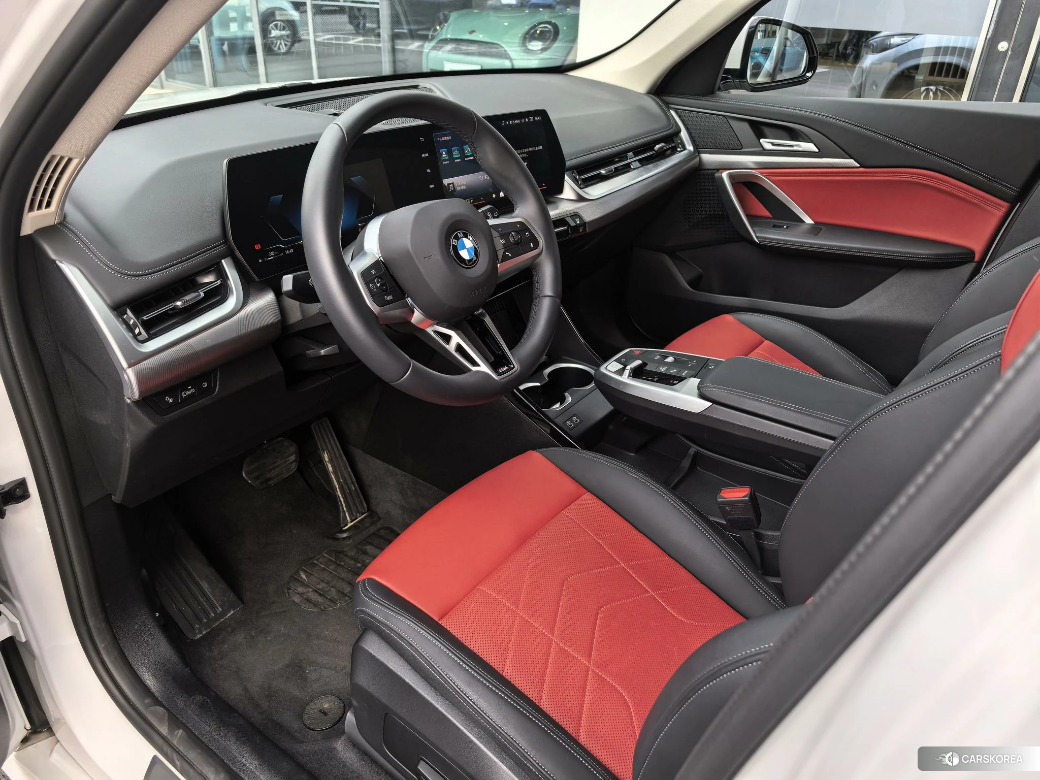 BMW X1 2025 Белый из Китая, фото 2