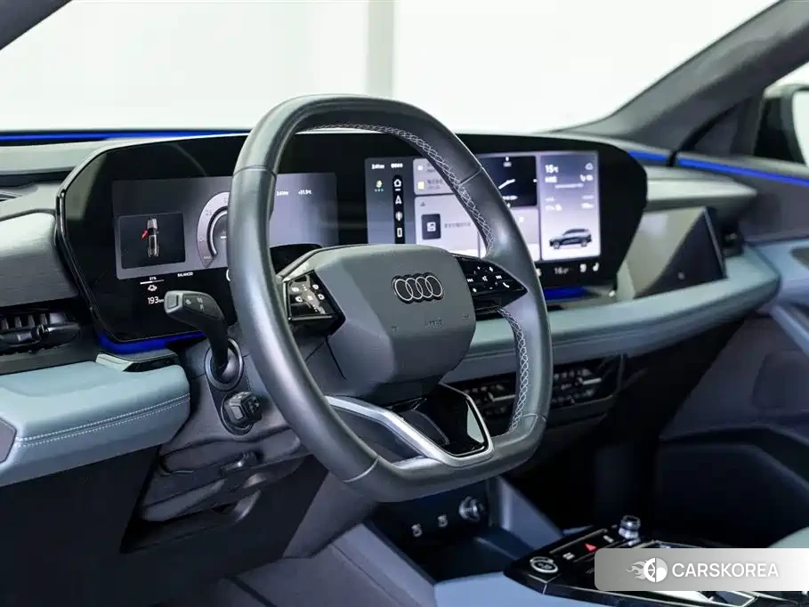 Audi Q6L e-tron 2025 Silver/gray из Китая, фото 2