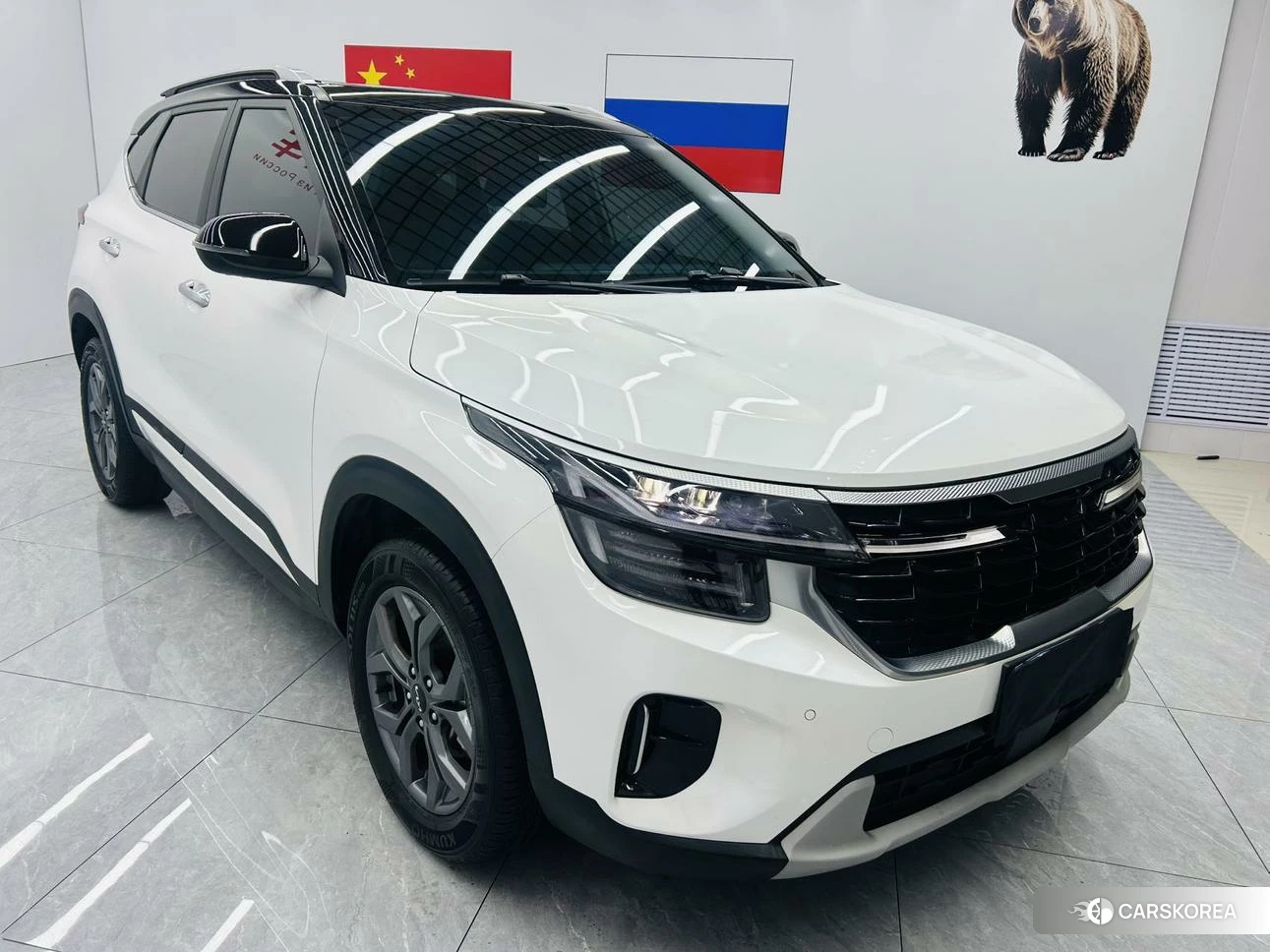 Kia Seltos 2023 Белый из Китая, фото 2