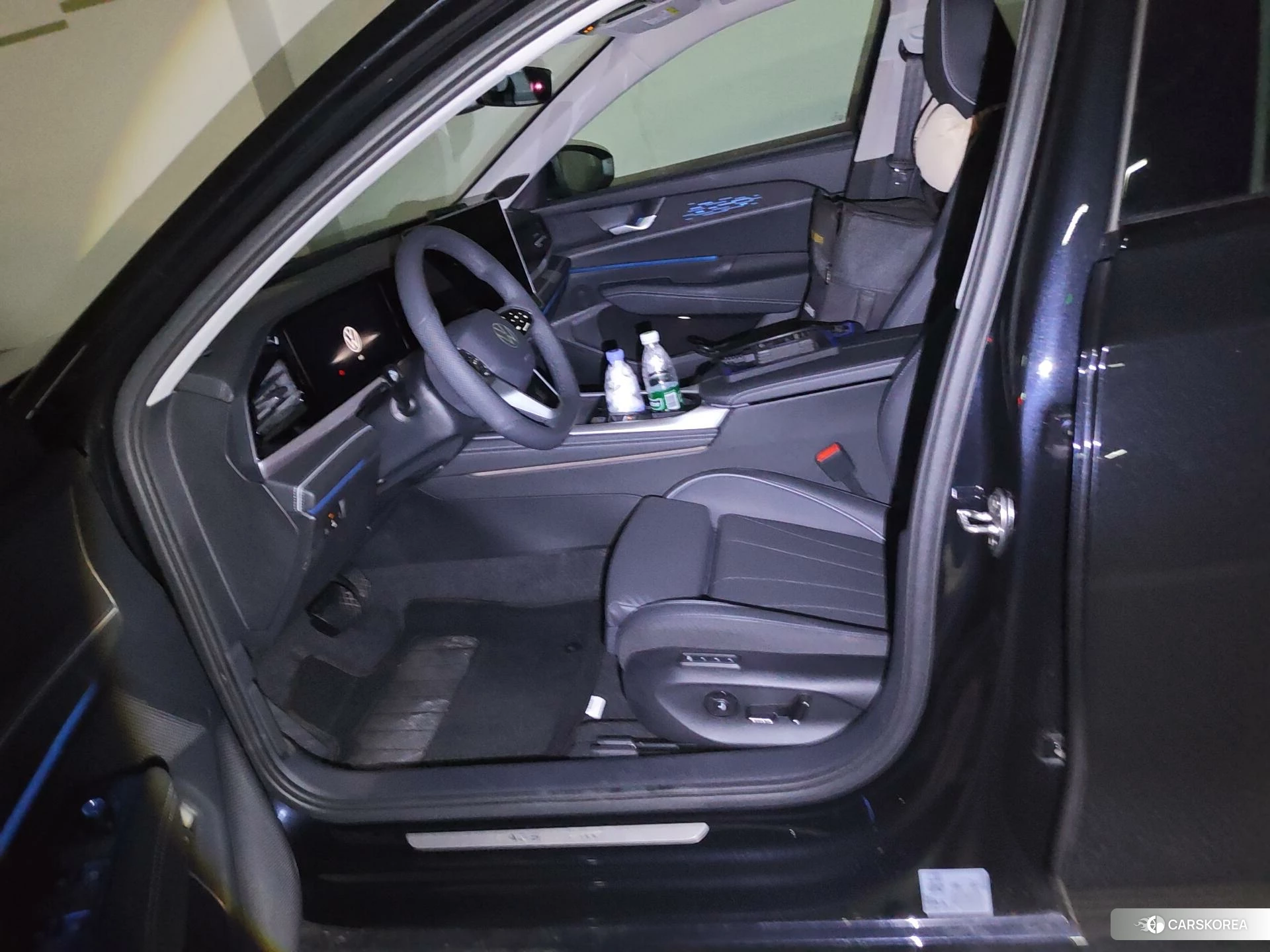 Volkswagen Passat 2025 Черный из Китая, фото 2