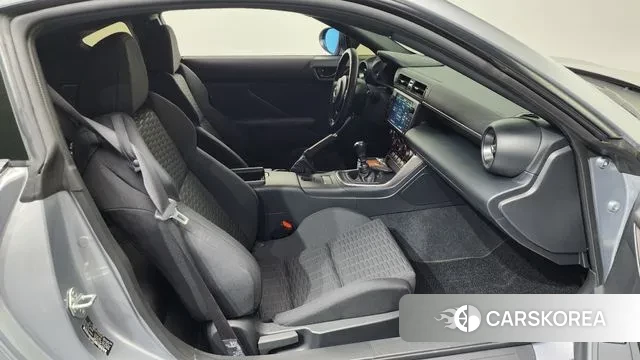 Toyota GR86 2023 Серебряный из Кореи, фото 2