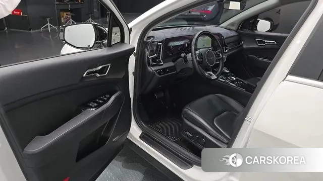 Kia Sportage 5th Generation Hybrid 2021 Белый из Кореи, фото 2