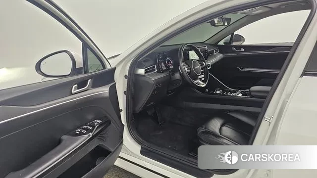 Kia K5 3rd generation 2021 Белый из Кореи, фото 2