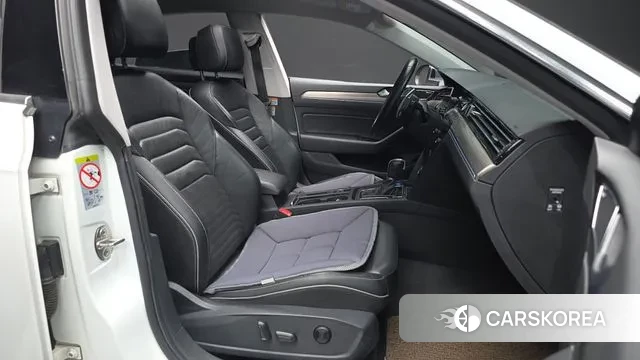 Volkswagen Arteon 2019 Белый из Кореи, фото 2