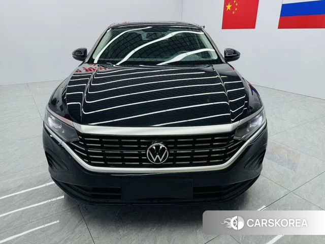 Volkswagen Passat 2022 Черный из Китая, фото 2
