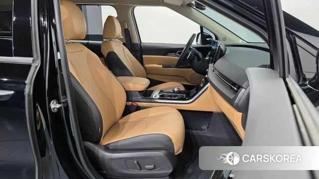 Kia Carnival 4th generation 2023 Черный из Кореи, фото 2