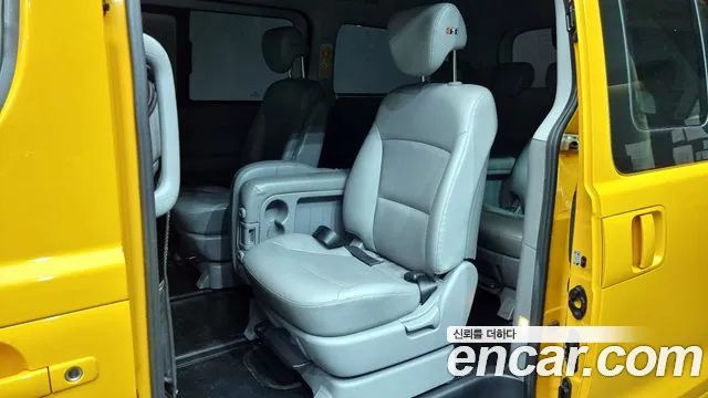 Hyundai The New Grand Starex 2021 Желтый из Кореи, фото 2