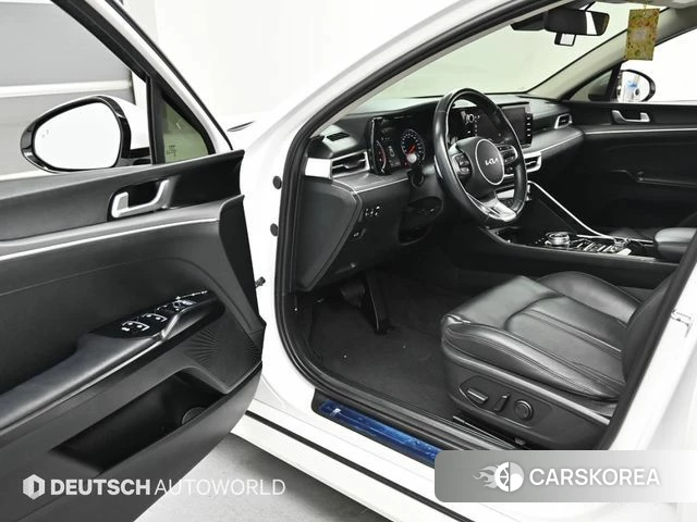 Kia K5 3rd generation 2023 Белый из Кореи, фото 2