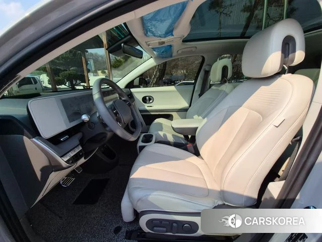 Hyundai Ionic 5 2023 Серебристо-серый из Кореи, фото 2