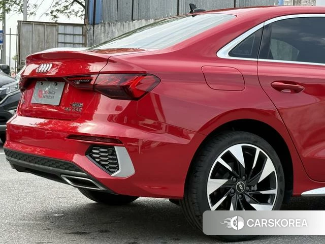 Audi A3 2023 Красный из Китая, фото 2