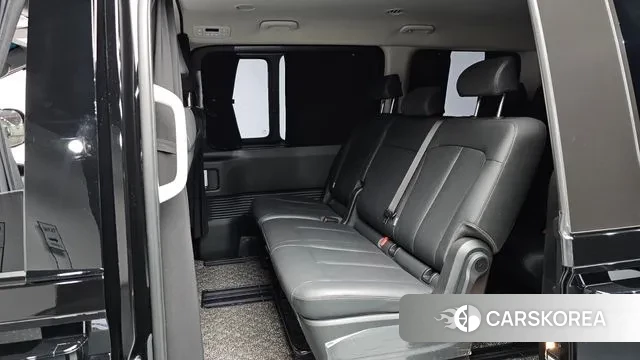 Hyundai Staria 2025 Черный из Кореи, фото 2