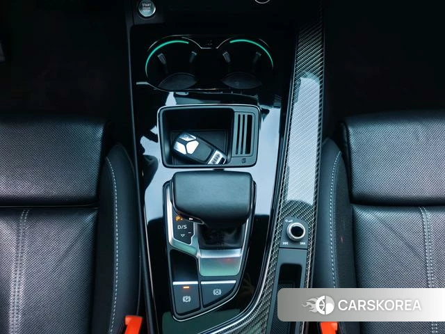 Audi A4L 2022 Белый из Китая, фото 2