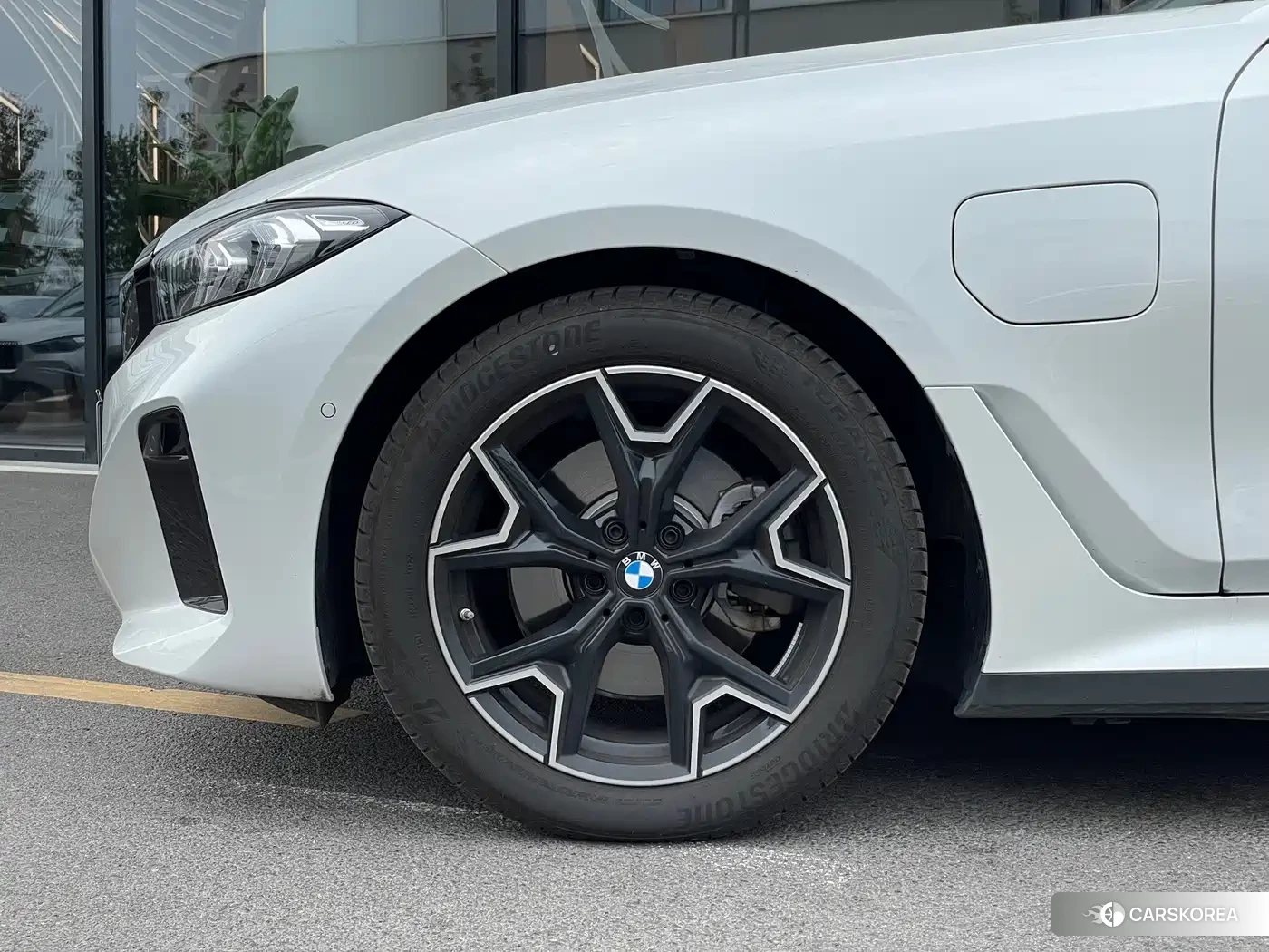 BMW i3 2026 Белый из Китая, фото 2
