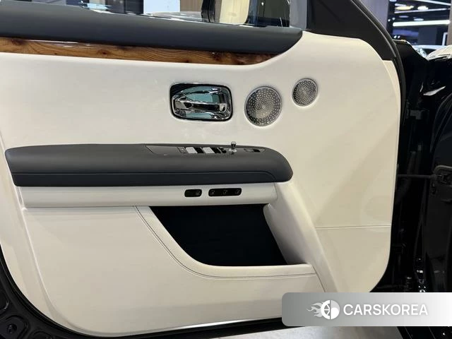 Rolls-Royce Gust 2022 Черный из Китая, фото 2