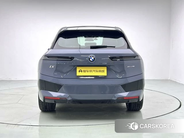 BMW iX 2022 Темно-серый из Китая, фото 2