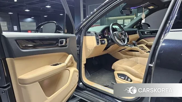 Porsche Cayenne (PO536) 2020 Черный из Кореи, фото 2