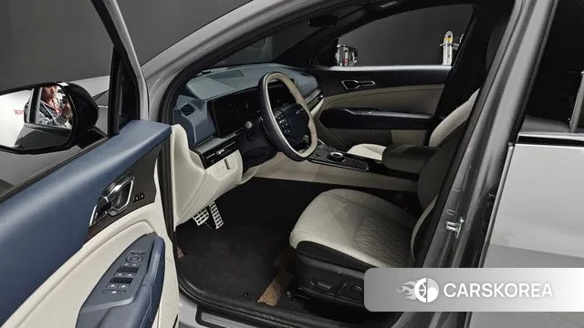 Kia The New Sportage 5th Generation 2025 Серебристо-серый из Кореи, фото 2