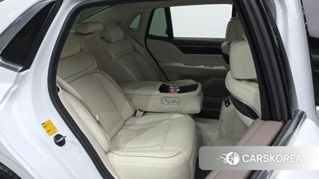 Genesis G90 (RS4) 2022 Белый из Кореи, фото 2