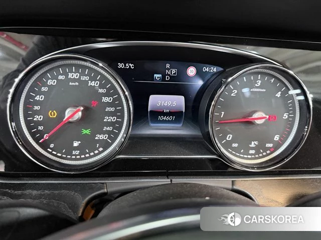 Mercedes-Benz E-Class W213 2018 Белый из Кореи, фото 2