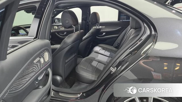 Mercedes-Benz E-Class W213 2022 Серый из Кореи, фото 2