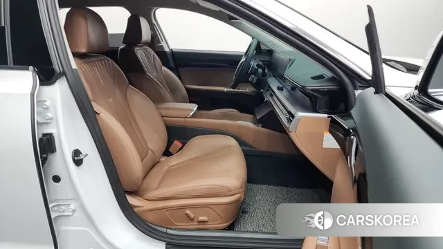 Hyundai Grandeur Hybrid (GN7) 2024 Белый из Кореи, фото 2