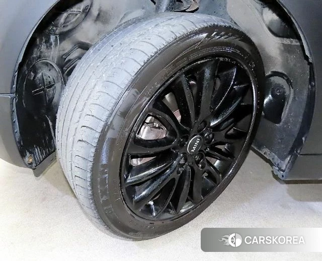 Mini Cooper D Clubman 2021 Черный из Кореи, фото 2