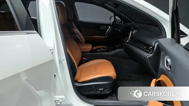 Kia Sportage 5th Generation 2023 Белый из Кореи, фото 2