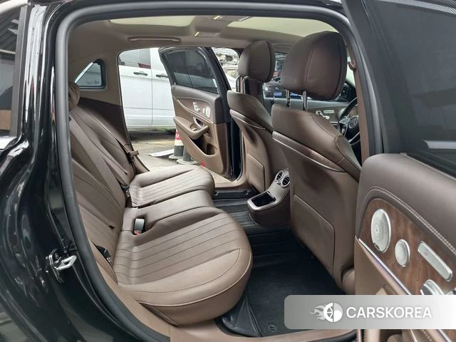 Mercedes-Benz E-class id 4190562 из Китая 2