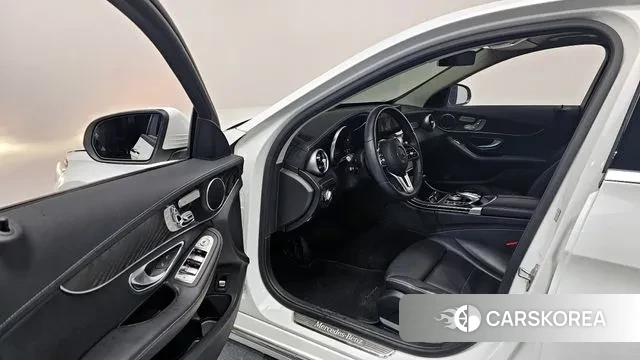 Mercedes-Benz C-Class W205 2019 Белый из Кореи, фото 2