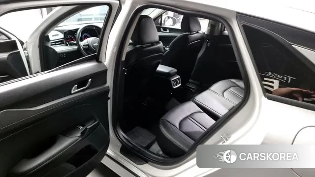 Kia K5 3rd generation 2022 Белый из Кореи, фото 2