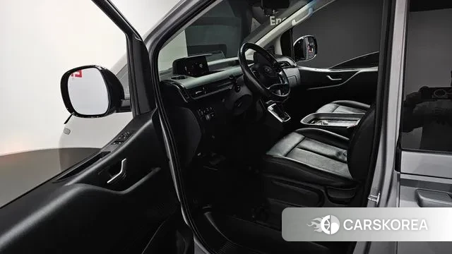 Hyundai Staria 2022 Серебристо-серый из Кореи, фото 2