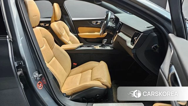 Volvo S60 3rd generation 2020 Серый из Кореи, фото 2