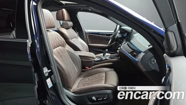 BMW 5 Series (G30) 2022 Черный из Кореи, фото 2