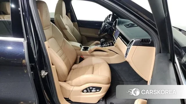 Porsche Cayenne (PO536) 2020 Черный из Кореи, фото 2