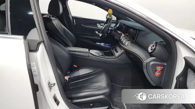 Mercedes-Benz CLS-Class C257 2022 Белый из Кореи, фото 2