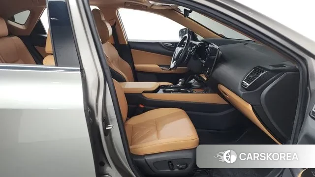 Lexus NX350h Second generation 2023 Серый из Кореи, фото 2
