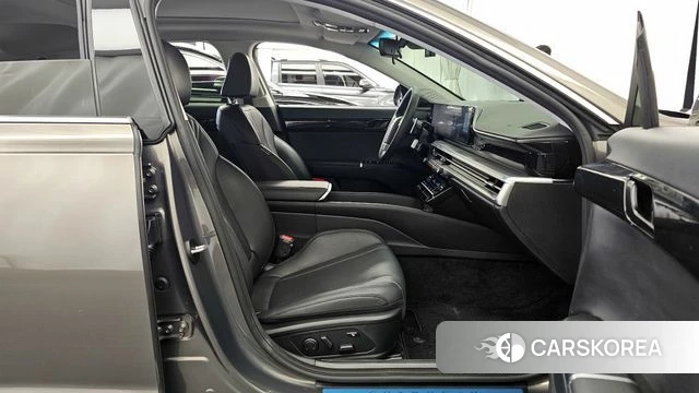 Hyundai Grandeur (GN7) 2023 Песочный из Кореи, фото 2