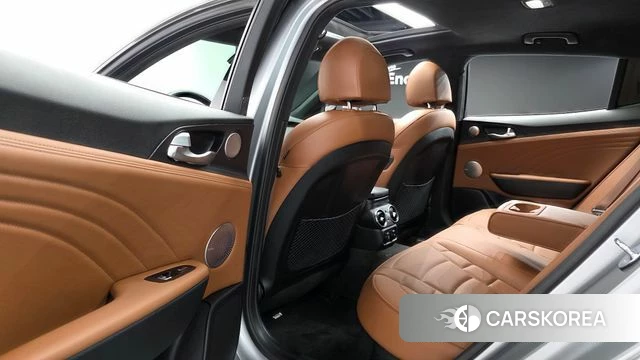 Kia Stinger Meister 2023 Серебристо-серый из Кореи, фото 2