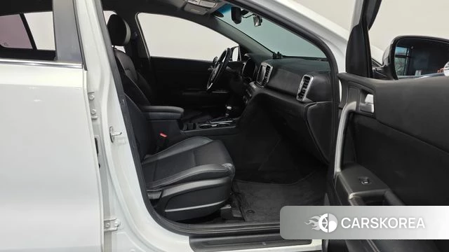 Kia Sportage 4th Generation 2018 Белый из Кореи, фото 2