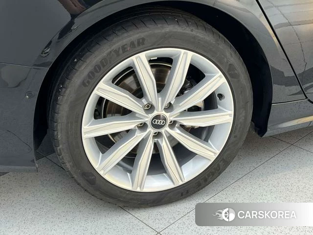 Audi A6L 2025 Черный из Китая, фото 2