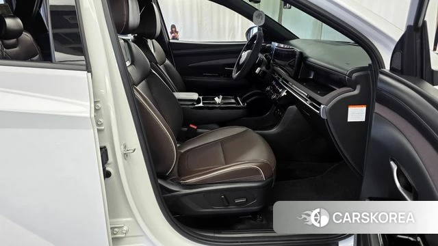 Hyundai The New Tucson Hybrid (NX4) 2024 Белый из Кореи, фото 2
