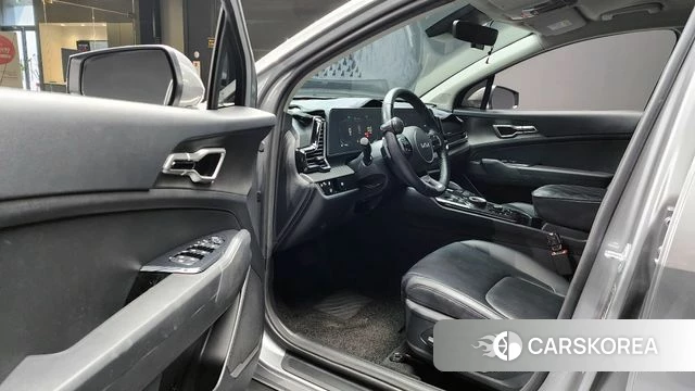 Kia Sportage 5th Generation Hybrid 2023 Серый из Кореи, фото 2