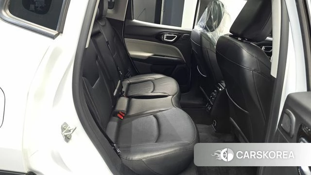 Jeep Compass 2nd Generation 2022 Белый из Кореи, фото 2