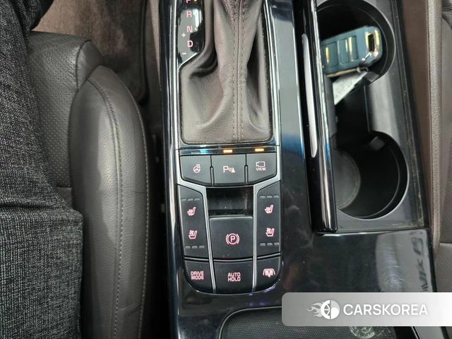 Kia Come New K7 2018 Белый из Кореи, фото 2