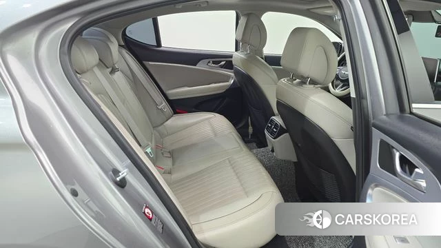 Genesis G70 2019 Серебристо-серый из Кореи, фото 2