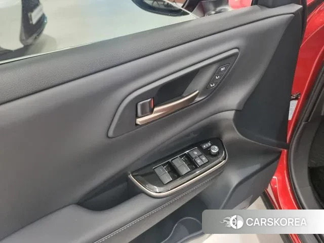 Toyota Crown Crossover 2024 Красный из Кореи, фото 2